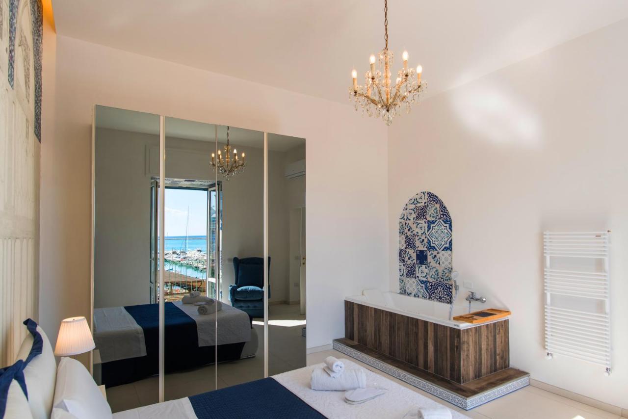 Relais Mareluna - Luxury Apartments Salerno Exterior foto